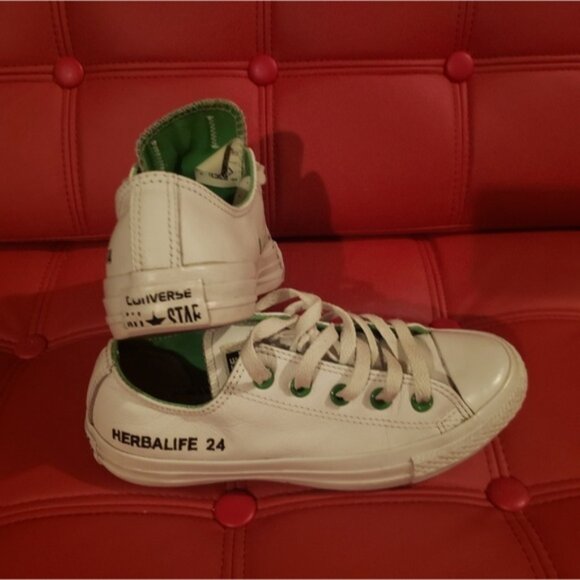 Converse - Picture 5 of 7